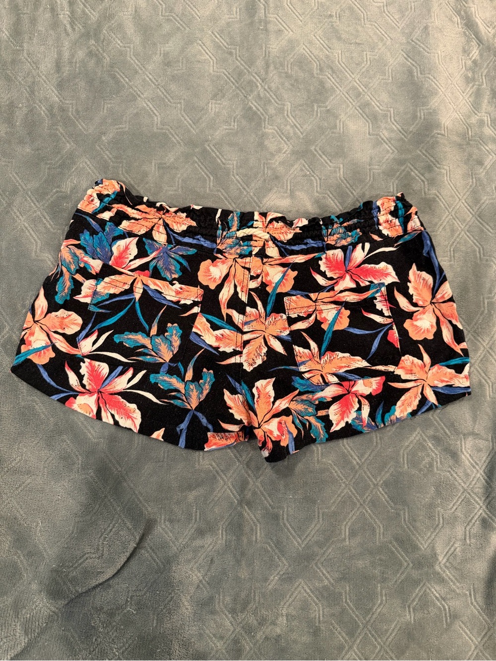 Roxy Black Floral Drawstring Athletic Shorts - Picture 5 of 6